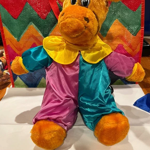 Geoffrey the Giraffe Plush Toys R Us Collectible Vintage